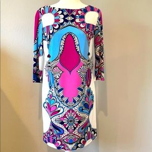 3/4 length sleeve printed shift dress